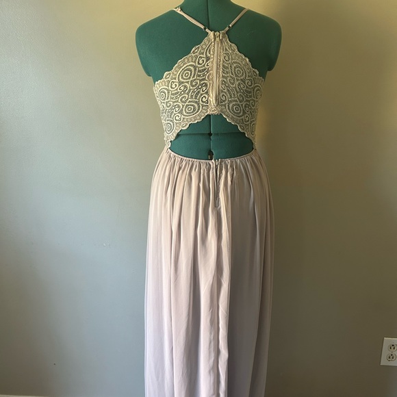 Very airy and tight from the chest and waist - Picture 3 of 3